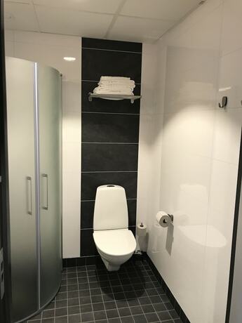 Imagen general del Hotel Rasta Grums. Foto 6