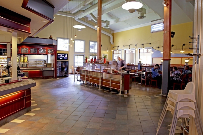 Imagen del bar/restaurante del Hotel Rasta Håby. Foto 2