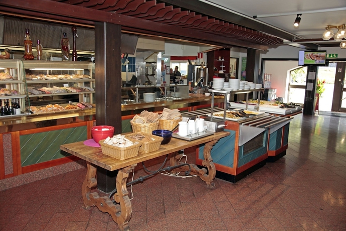 Imagen del bar/restaurante del Hotel Rasta Lilla Edet. Foto 5