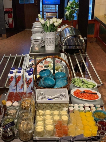 Imagen del bar/restaurante del Hotel Rasta Lilla Edet. Foto 6