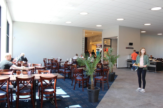 Imagen del bar/restaurante del Hotel Rasta V&auml;rnamo. Foto 8