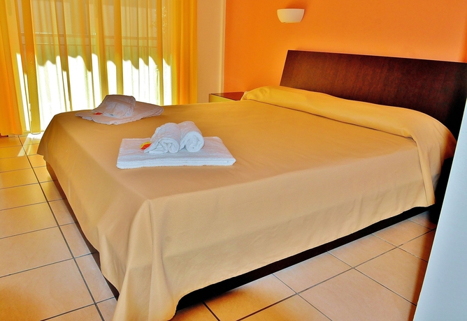 Imagen de la habitación del Hotel Rasula Alta. Foto 9