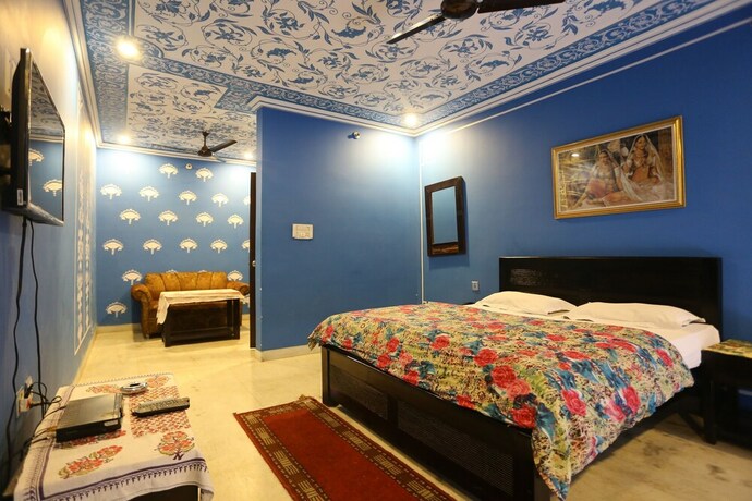 Imagen de la habitación del Hotel Ratan Niwas. Foto 18