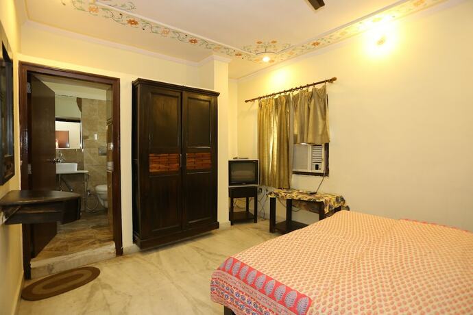 Imagen de la habitación del Hotel Ratan Niwas. Foto 25
