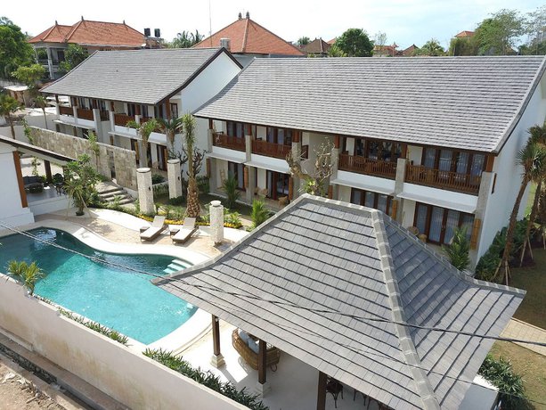 Imagen de la piscina del Hotel Ratan Uluwatu. Foto 19