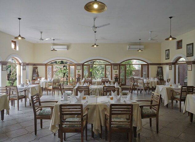 Imagen del bar/restaurante del Hotel Ratan Vilas. Foto 15