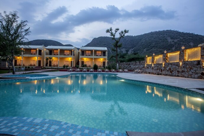 Imagen de la piscina del Hotel Ratan Villas Sariska. Foto 25