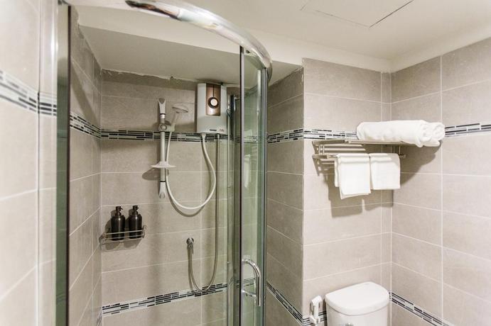 Imagen de la habitación del Hotel Ratana. Foto 11