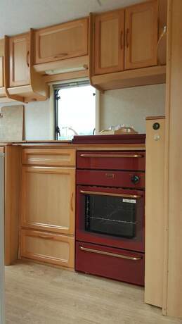 Imagen de la habitación del Hotel Ratcha Farm. Foto 11