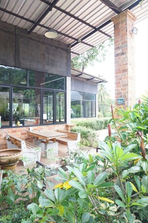 Imagen de los interiores del Hotel Ratcha Farm. Foto 19