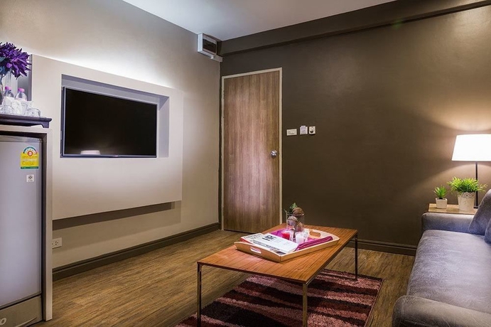 Imagen de los interiores del Hotel Ratchada Point. Foto 9