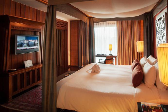 Imagen de la habitación del Hotel Ratilanna Riverside Spa Resort. Foto 7