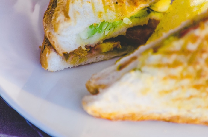 Imagen del bar/restaurante del Hotel Ratnaa Resort. Foto 2