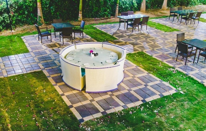 Imagen de los exteriores del Hotel Ratnaa Resort. Foto 15