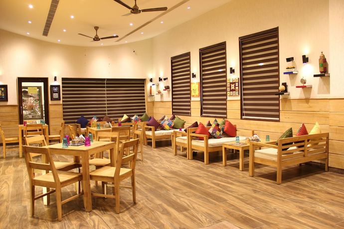 Imagen del bar/restaurante del Hotel Ratnawali, JAIPUR. Foto 4