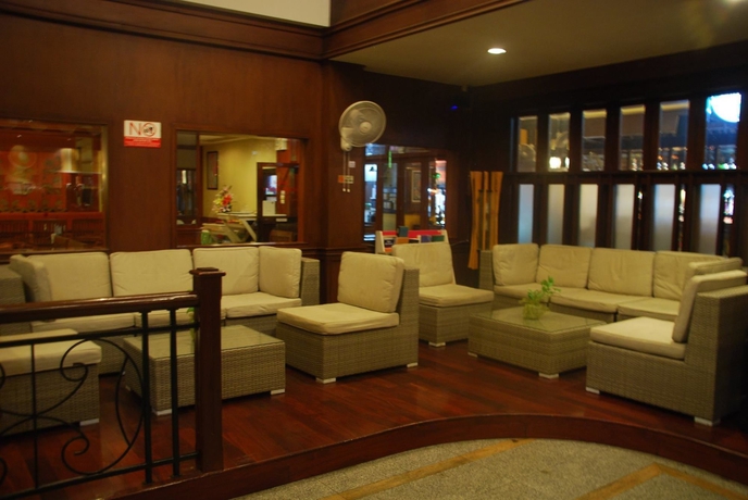 Imagen de los interiores del Hotel Rattana Beach By Shanaya. Foto 7