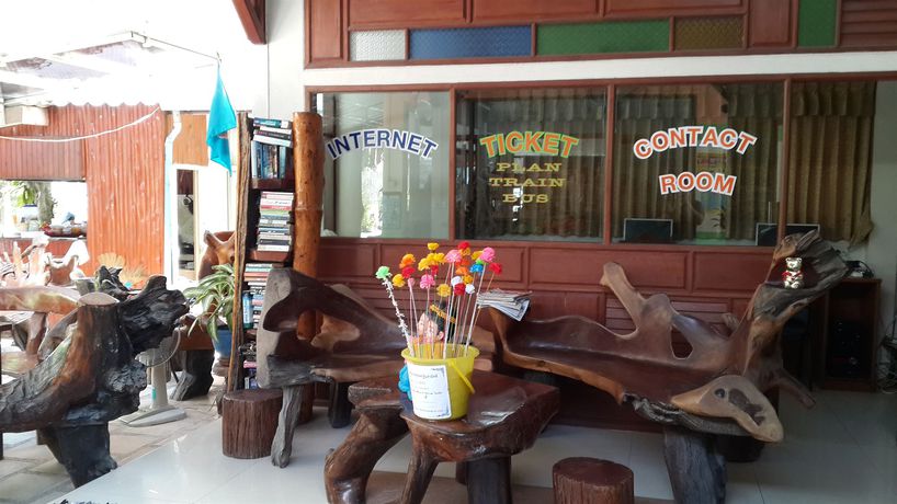 Imagen de los interiores del Hotel Rattana Guesthouse and Bungalow. Foto 14