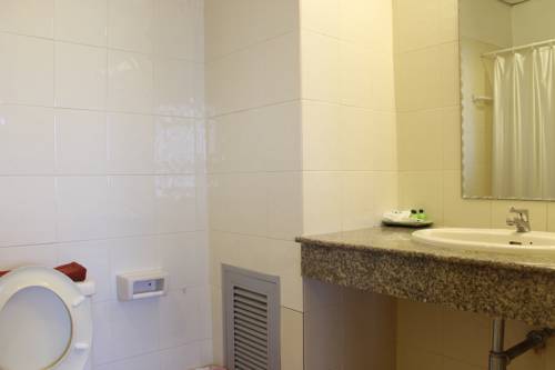 Imagen de la habitación del Hotel Rattana Park. Foto 6
