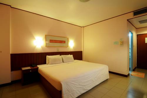 Imagen de la habitación del Hotel Rattana Park. Foto 11