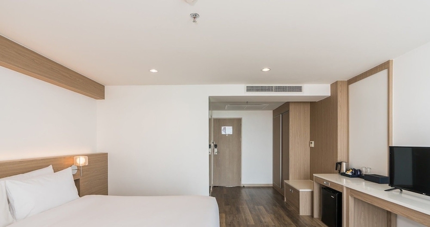 Imagen de la habitación del Hotel Rattanachol. Foto 3