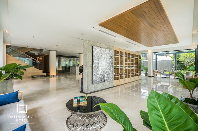 Imagen de los interiores del Hotel Rattanachol. Foto 19