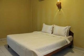 Imagen de la habitación del Hotel Ratu. Foto 12