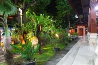 Imagen general del Hotel Ratu. Foto 4