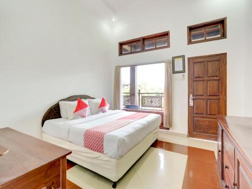 Imagen de la habitación del Hotel Ratu. Foto 14
