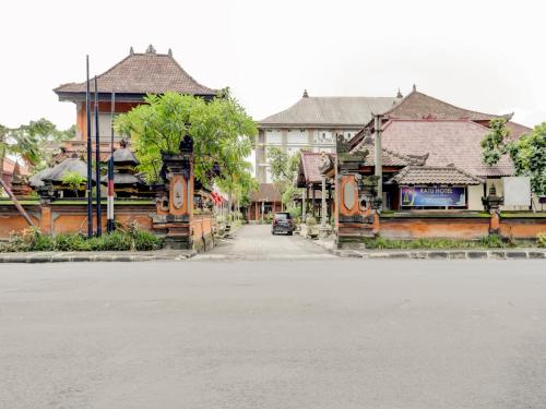 Imagen general del Hotel Ratu. Foto 9