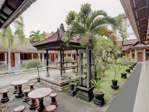 Imagen general del Hotel Ratu. Foto 7