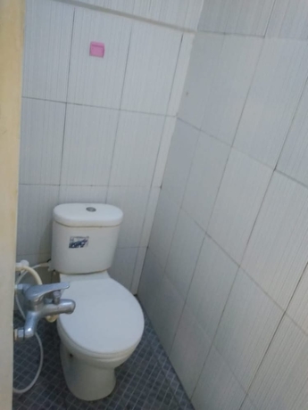 Imagen de la habitación del Hotel Ratu Guesthouse. Foto 16