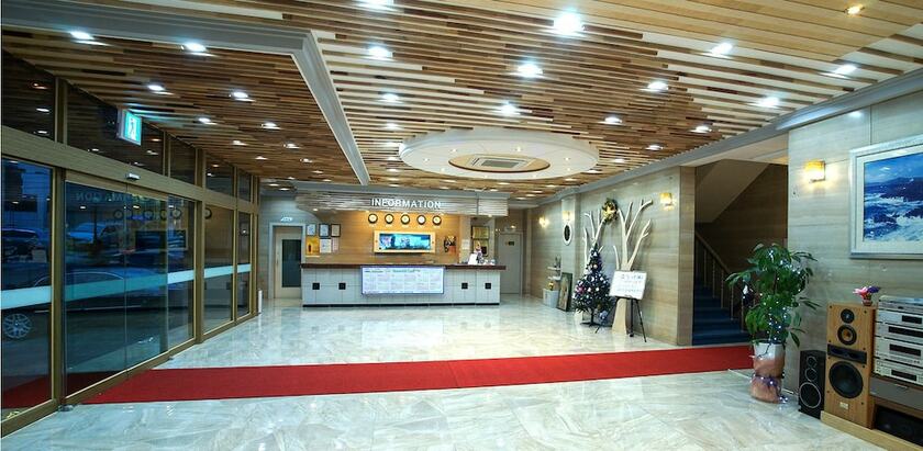 Imagen general del Hotel Raum. Foto 11