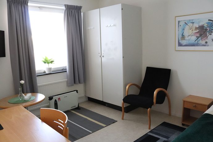 Imagen de la habitación del Hotel R&auml;ddningsskolans l&auml;genhetshotell. Foto 6