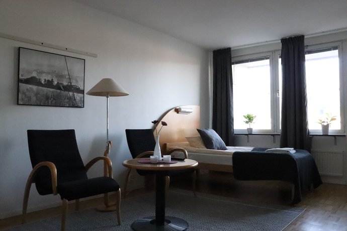 Imagen de la habitación del Hotel R&auml;ddningsskolans l&auml;genhetshotell. Foto 11