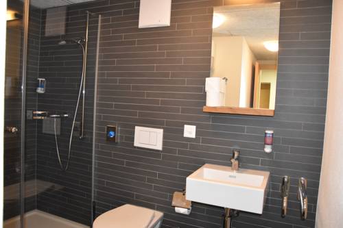 Imagen de la habitación del Hotel R&auml;tia. Foto 7