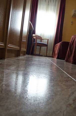 Imagen de la habitación del Hotel Rausan. Foto 5