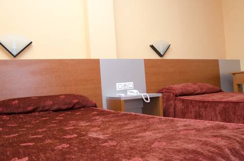 Imagen de la habitación del Hotel Rausan. Foto 8