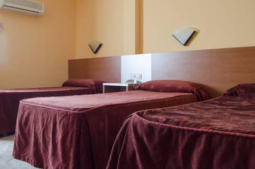 Imagen de la habitación del Hotel Rausan. Foto 9