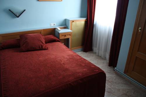 Imagen de la habitación del Hotel Rausan. Foto 12