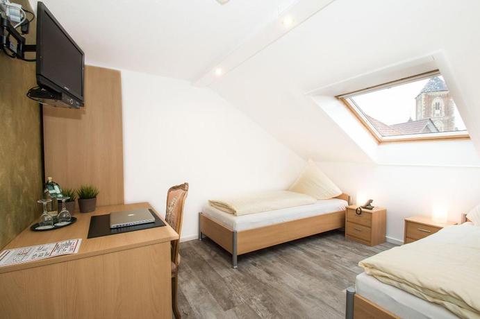 Imagen de la habitación del Hotel Rave. Foto 4