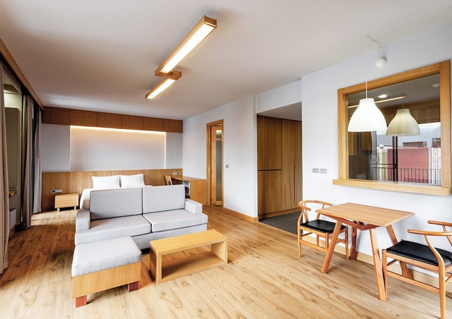 Imagen de la habitación del Hotel Raveevan Santidham. Foto 7
