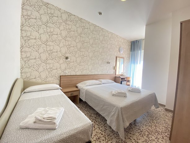 Imagen de la habitación del Hotel Ravello Rimini. Foto 6