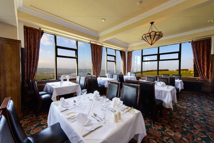 Imagen del bar/restaurante del Hotel Raven Hall Country House. Foto 5