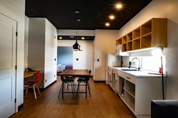 Imagen de la habitación del Hotel Raven Inn Whitehorse. Foto 17