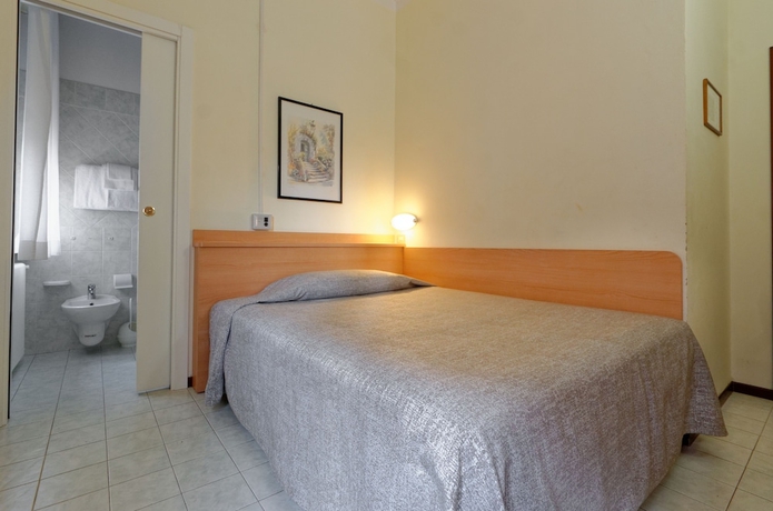 Imagen de la habitación del Hotel Ravenna. Foto 9