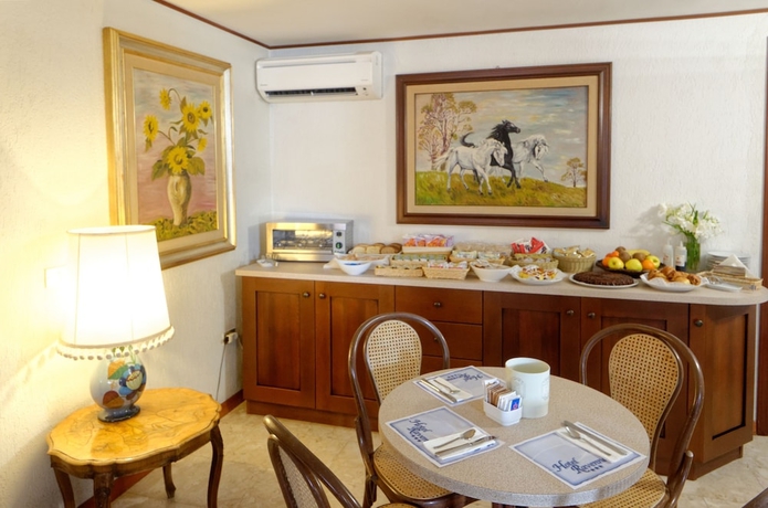 Imagen del bar/restaurante del Hotel Ravenna. Foto 3