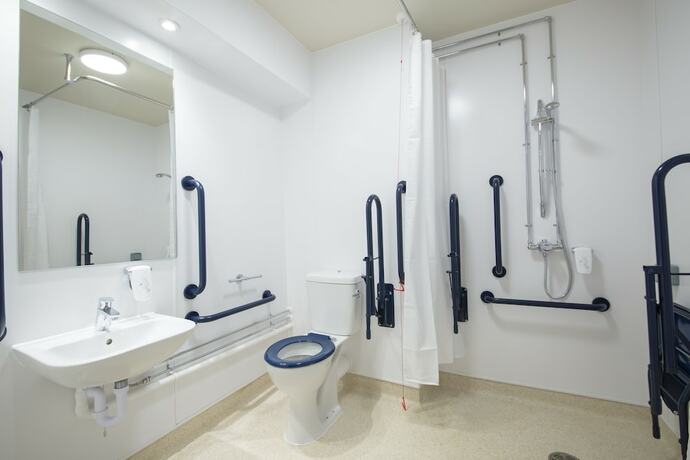 Imagen general del Hotel Raven's Cliff, Motherwell by Marston\'s Inns. Foto 7