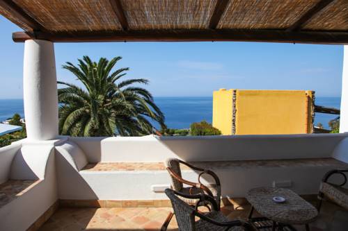 Imagen de la habitación del Hotel Ravesi. Foto 6