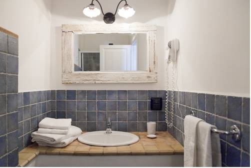 Imagen de la habitación del Hotel Ravesi. Foto 11