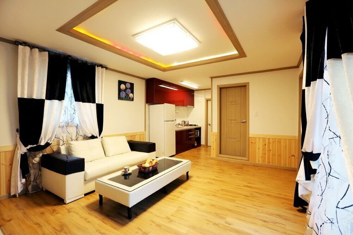 Imagen de la habitación del Hotel Ravie Pension. Foto 5